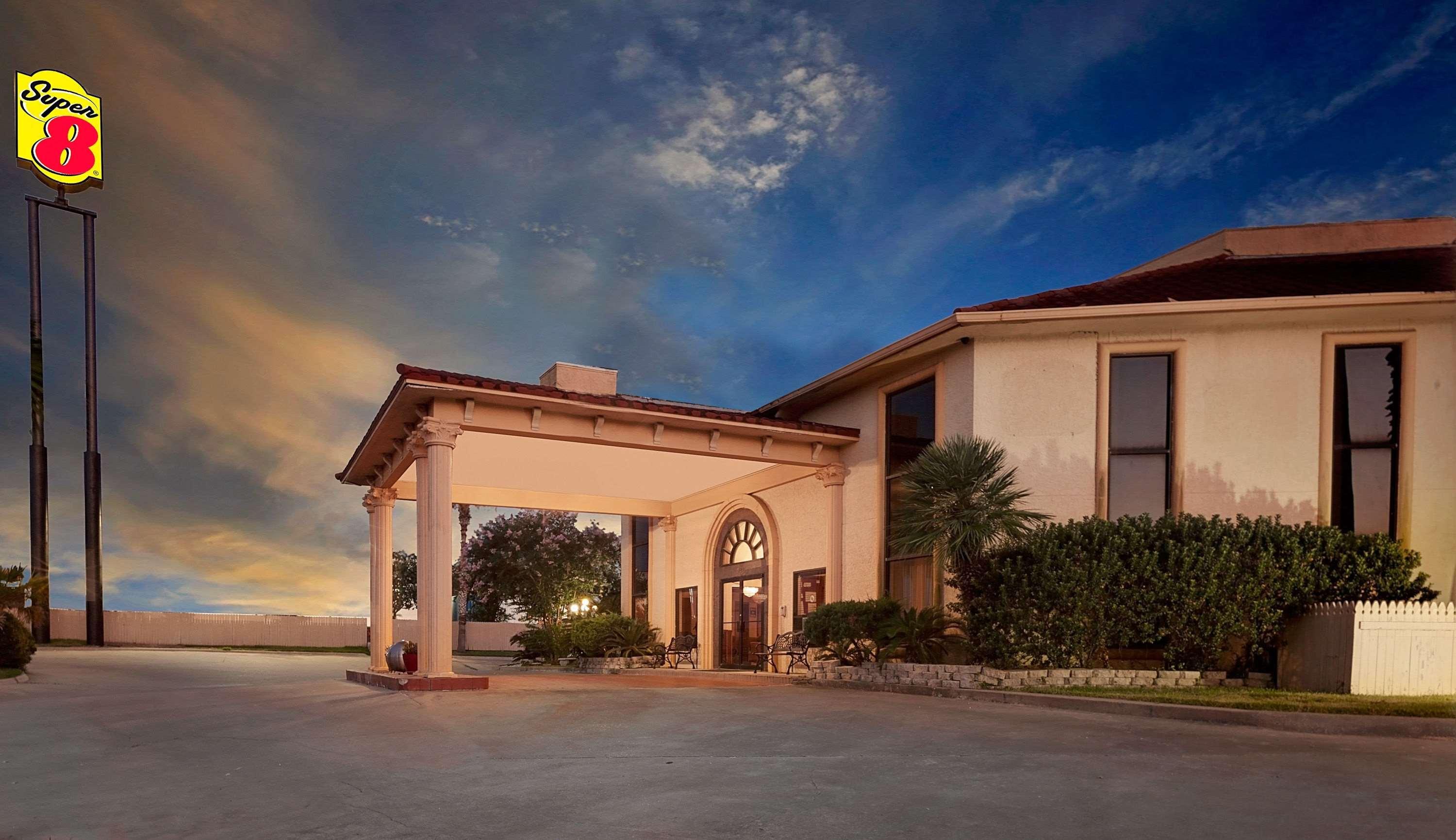 Motel Super 8 By Wyndham Corpus Christi Northwest Esterno foto