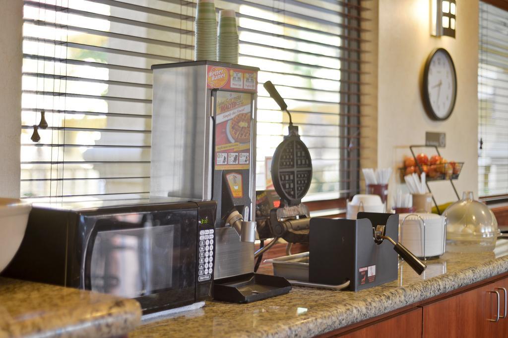 Motel Super 8 By Wyndham Corpus Christi Northwest Esterno foto